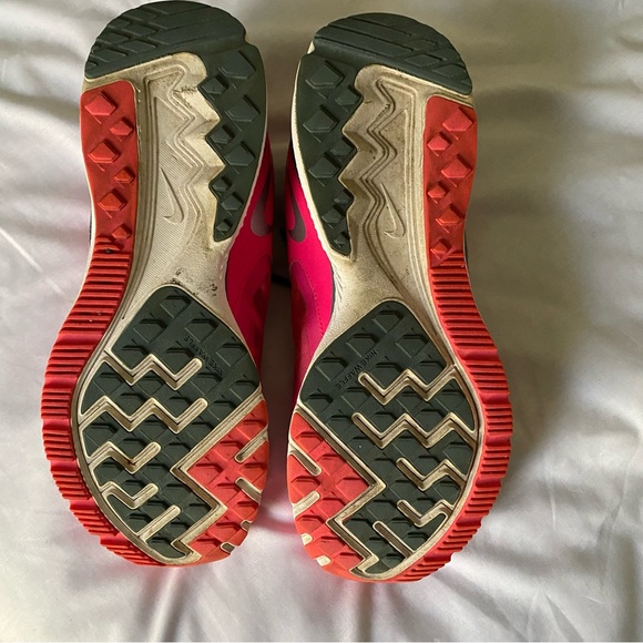 Nike Zoom Winflo Dynamic Web Running Shoes Pink/Gray
Size 11.5 - Picture 12 of 12